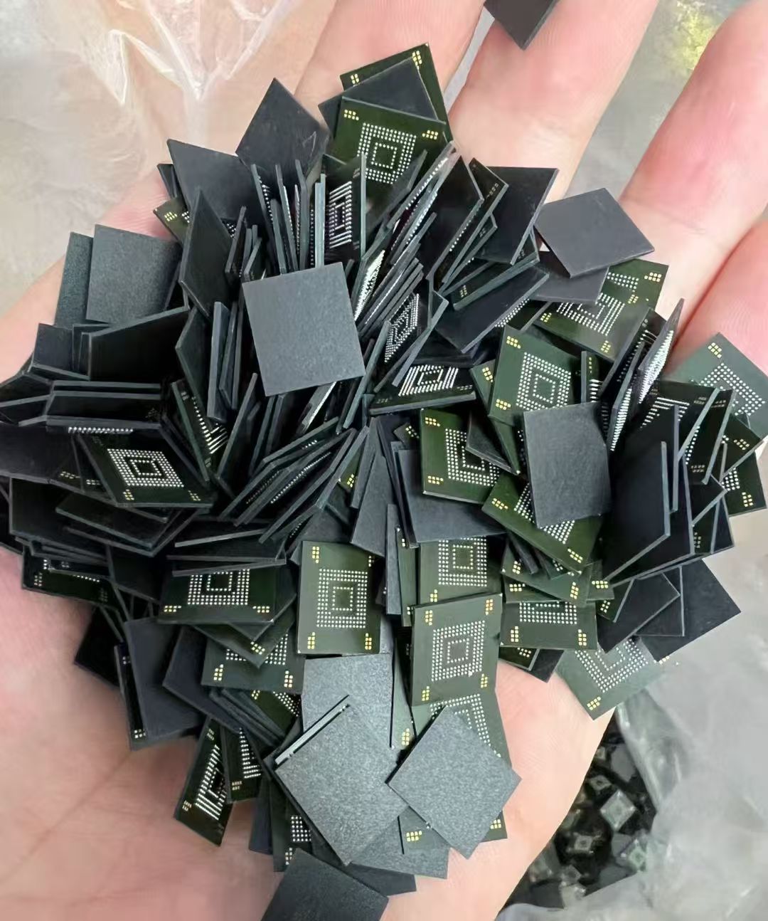 芯片、IC、三极管、电子元器件